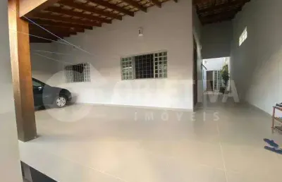 Excelente casa a venda no luizote de freitas em uberlândia