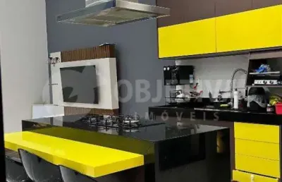 Casa à venda, 2 quartos, 1 suíte, 2 vagas, aclimacao - uberlandia/mg