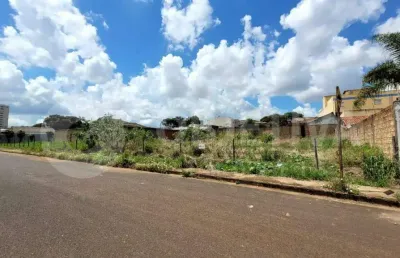 Excelente área a venda no bairro roosevelt em uberlândia