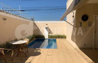 Excelente casa a venda em condomínio fechado na zona sul de uberlândia royal park