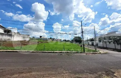 Excelente terreno de esquina disponível para venda no bairro morada da colina em uberlândia