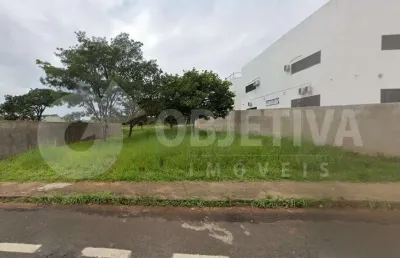 Terreno à venda no Jardim Karaíba, Uberlândia 