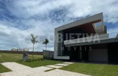 Casa em condomínio à venda, 4 quartos, 4 suítes, 4 vagas, tamboré uberlândia - uberlandia/mg