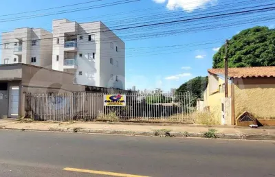 Terreno à venda no Tubalina, Uberlândia 