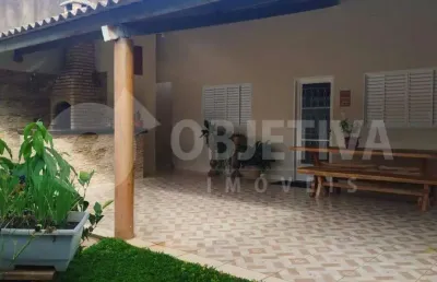 Casa à venda, 3 quartos, 1 suíte, 3 vagas, laranjeiras - uberlandia/mg