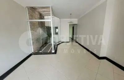 Casa à venda, 3 quartos, 1 suíte, 2 vagas, osvaldo rezende - uberlandia/mg