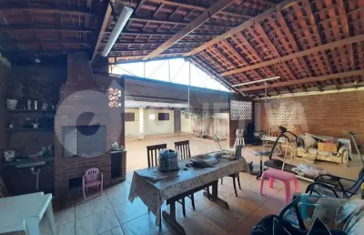 Casa para aluguel, 5 quartos, 3 suítes, 3 vagas, umuarama - uberlandia/mg