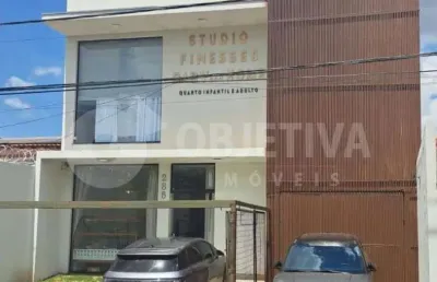 Casa à venda, 4 quartos, 2 suítes, 4 vagas, jardim karaiba - uberlandia/mg
