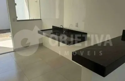 Casa à venda, 2 quartos, 1 suíte, 2 vagas, morumbi - uberlandia/mg