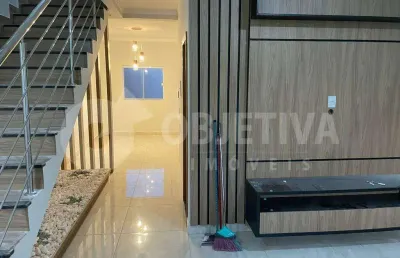 Ótimo sobrado novo disponível para a venda no bairro grand ville em uberlândia