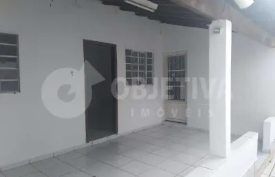 Casa à venda, 6 quartos, 2 suítes, 1 vaga, saraiva - uberlandia/mg