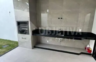Casa à venda, 3 quartos, 3 suítes, 3 vagas, vigilato pereira - uberlandia/mg