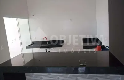 Casa à venda, 3 quartos, 1 suíte, 2 vagas, laranjeiras - uberlandia/mg