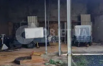 Ótimo barracão a venda no bairro lagoinha em uberlândia