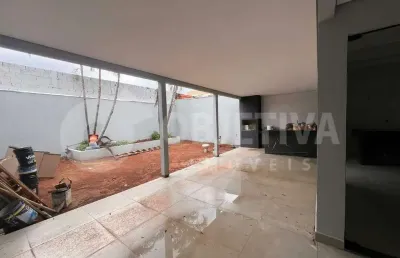 Casa à venda, 3 quartos, 2 suítes, 4 vagas, jardim europa - uberlandia/mg