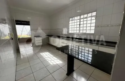 Casa à venda, 3 quartos, 1 suíte, 3 vagas, jardim brasilia - uberlandia/mg