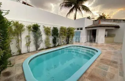 Casa para aluguel, 3 quartos, 1 suíte, 5 vagas, jardim karaiba - uberlandia/mg