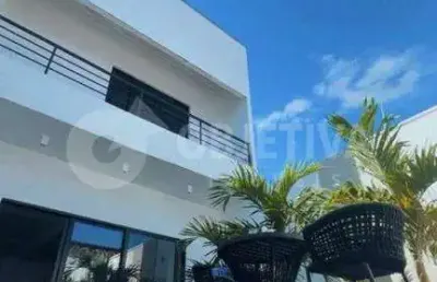 Casa à venda, 3 quartos, 1 suíte, 2 vagas, jardim europa - uberlandia/mg