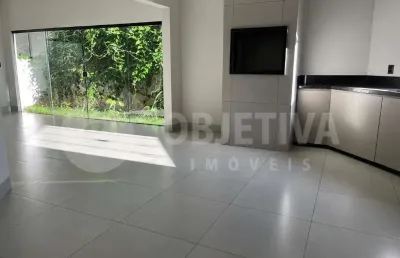 Casa para aluguel, 3 quartos, 1 suíte, 2 vagas, jardim colina - uberlandia/mg