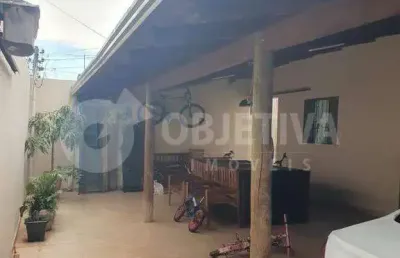 Casa à venda, 3 quartos, 2 vagas, chacaras tubalina e quartel - uberlandia/mg