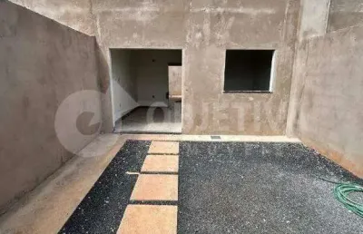 Casa à venda, 2 quartos, 1 suíte, 2 vagas, laranjeiras - uberlandia/mg