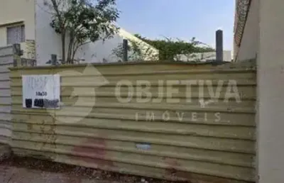 Terreno à venda no Alto Umuarama, Uberlândia 