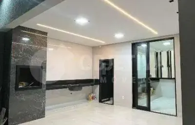 Casa à venda, 3 quartos, 3 suítes, 2 vagas, verde umuarama - uberlandia/mg