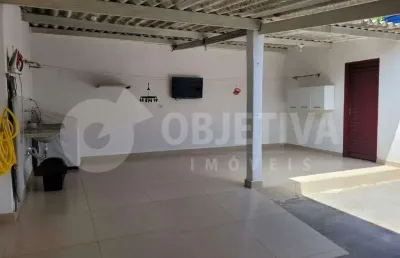Casa à venda, 3 quartos, 2 vagas, custodio pereira - uberlandia/mg