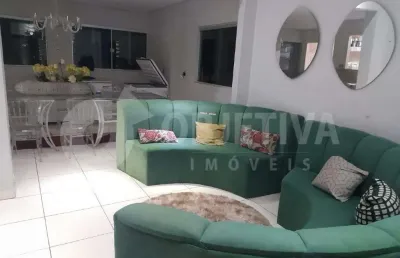 Casa à venda, 3 quartos, 1 suíte, 4 vagas, santa monica - uberlandia/mg