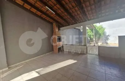 Casa à venda, 3 quartos, 1 suíte, 4 vagas, santa monica - uberlandia/mg