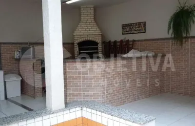 Casa à venda, 3 quartos, 1 suíte, 2 vagas, nossa senhora das gracas - uberlandia/mg