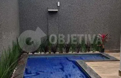 Casa à venda, 3 quartos, 1 suíte, 5 vagas, novo mundo - uberlandia/mg