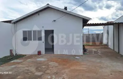 Casa à venda, 2 quartos, 4 vagas, pequis - uberlandia/mg