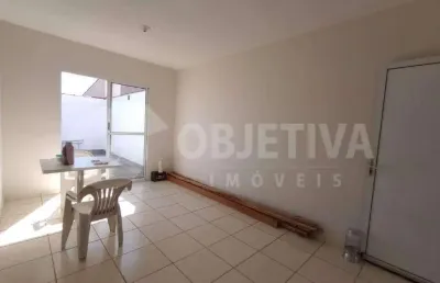 Casa em condomínio à venda, 3 quartos, 1 vaga, terra nova 1 - uberlandia/mg