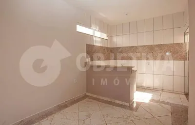 Casa para aluguel, 2 quartos, 1 suíte, 1 vaga, novo mundo - uberlandia/mg