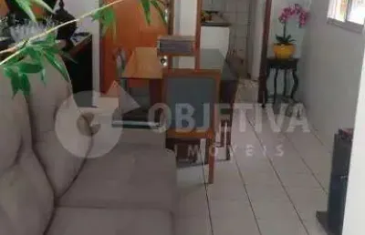 Apartamento para aluguel, 2 quartos, 1 vaga, santa monica - uberlandia/mg