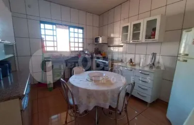 Casa à venda, 2 quartos, 1 vaga, pampulha - uberlandia/mg