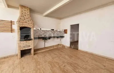 Casa para aluguel, 3 quartos, 3 vagas, laranjeiras - uberlandia/mg