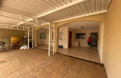 Casa com 3 quartos para alugar no Jardim Paulista, Araçatuba 