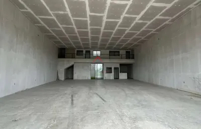 Ponto comercial com 3 salas para alugar no Petit-Trianon, Araçatuba 