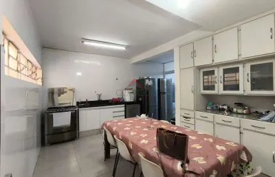 Casa com 3 quartos para alugar no Jardim Nova Yorque, Araçatuba 
