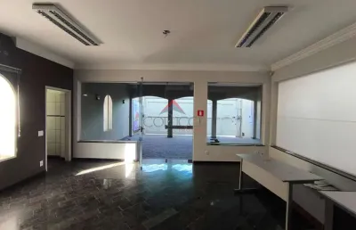 Casa com 3 quartos para alugar no Centro, Araçatuba 