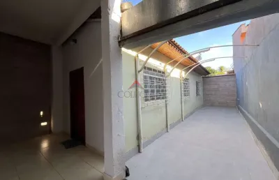 Casa com 3 quartos para alugar no Paraíso, Araçatuba 
