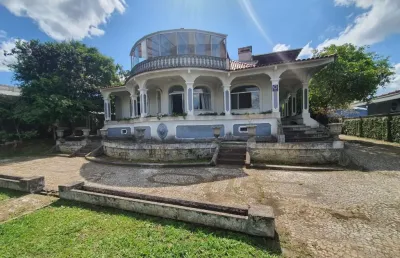Casa com 8 quartos para alugar na Avenida Prefeito Erasto Gaertner, 1381, Bacacheri, Curitiba