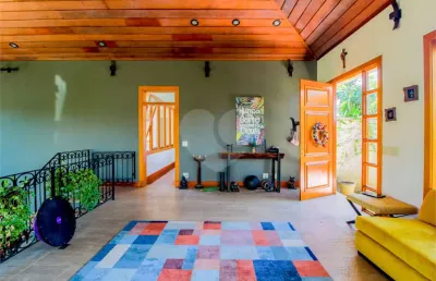 Casa com 3 quartos à venda na Rua Pombal, --, Sumaré, São Paulo