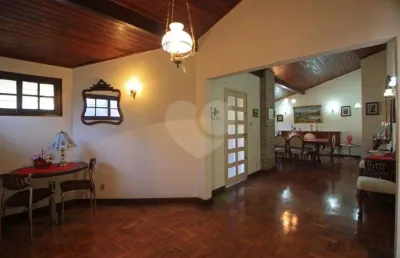 Casa com 3 quartos à venda na Avenida Paulo VI, --, Sumaré, São Paulo