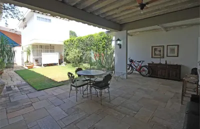 Casa com 4 quartos à venda em alto de pinheiros - sp
