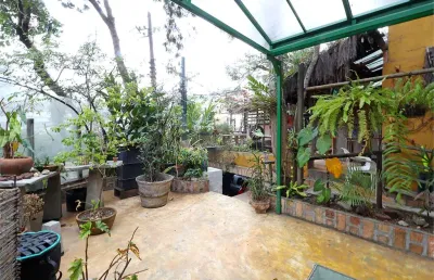 Casa com 5 quartos à venda na Rua Tonelero, --, Lapa, São Paulo