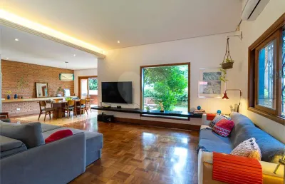 Casa com 4 quartos à venda na Rua Piracicaba, --, Sumaré, São Paulo