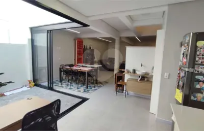 Casa com 3 quartos à venda na Rua Votupoca, --, Vila Ipojuca, São Paulo